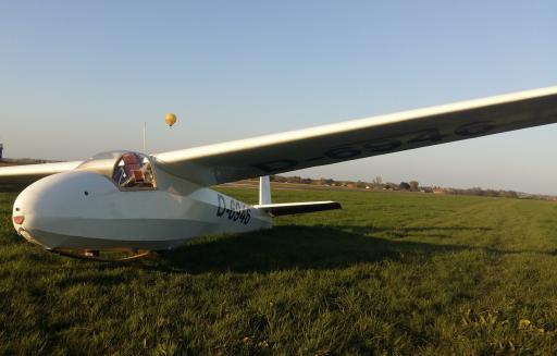33  Er is altijd leven in de lucht
